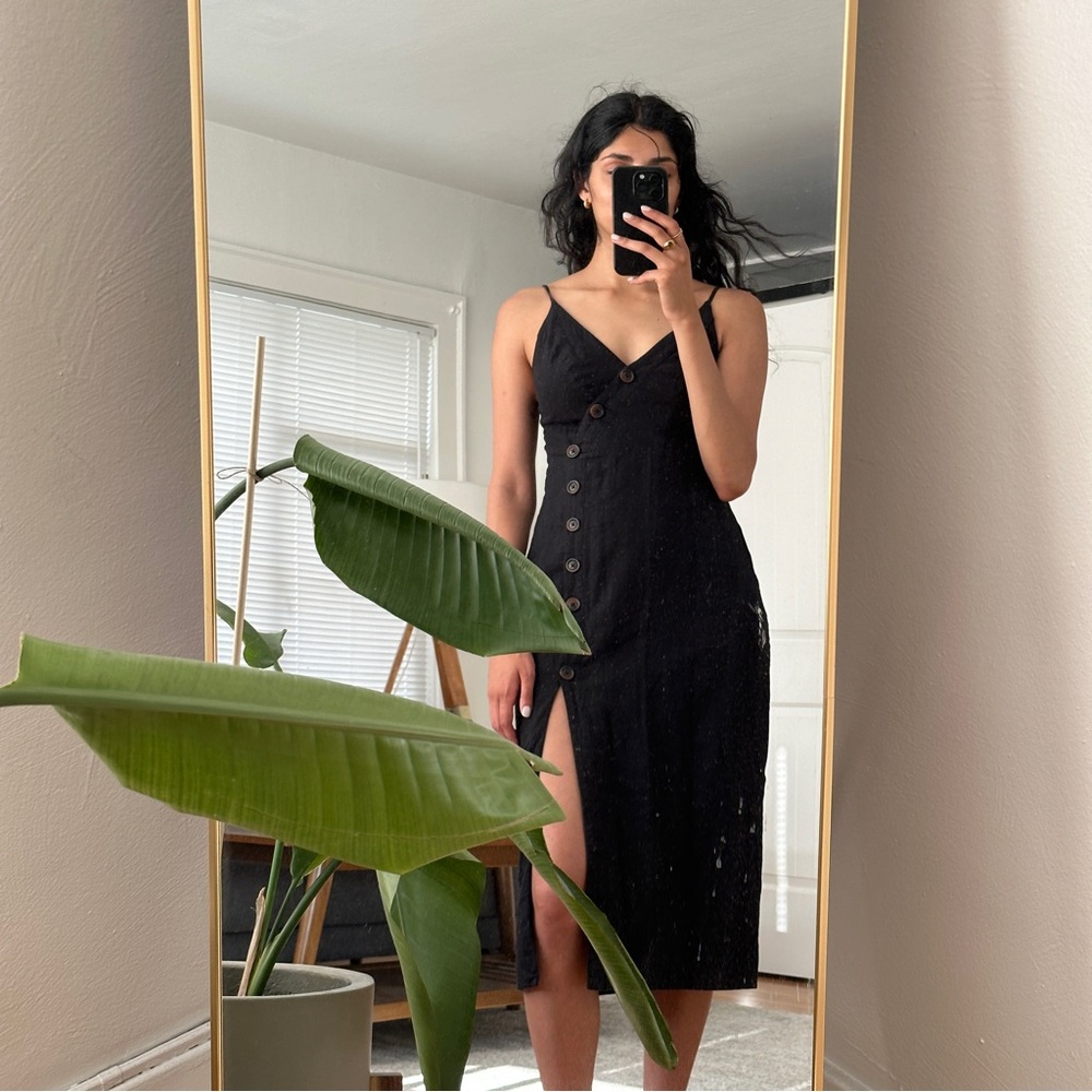 Black Urban Outfitters Midi Dress in XS